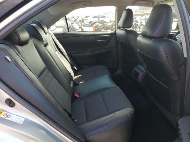 4T1BF1FK1GU543717 - 2016 TOYOTA CAMRY LE 银色 照片 10