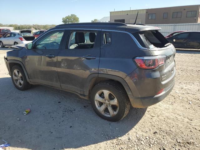 3C4NJDBB8HT672119 - 2017 JEEP COMPASS LATITUDE Черный фото 2