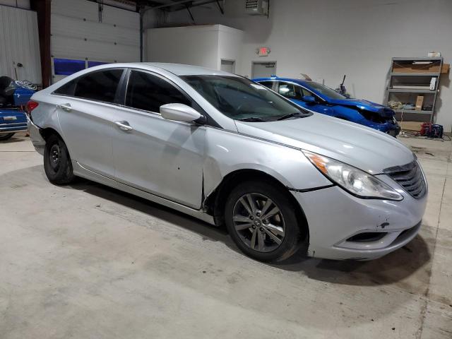 5NPEB4AC1BH213657 - 2011 HYUNDAI SONATA GLS SILVER photo 4