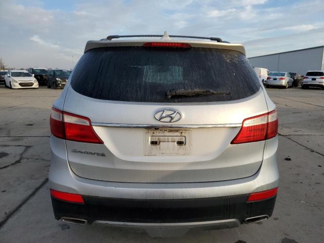 KM8SM4HF5GU163223 - 2016 HYUNDAI SANTA FE SE SILVER photo 6