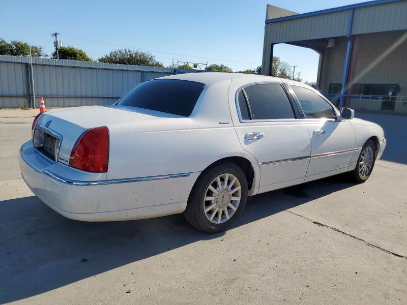 1LNHM81W86Y632761 - 2006 LINCOLN TOWN CAR SIGNATURE Beyaz fotoğraf 3