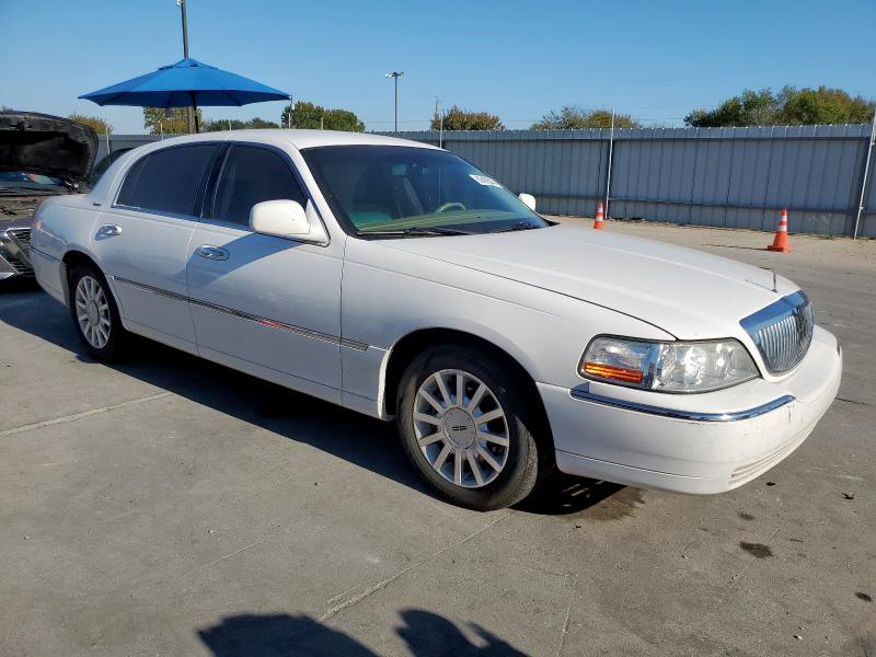 1LNHM81W86Y632761 - 2006 LINCOLN TOWN CAR SIGNATURE Beyaz fotoğraf 4