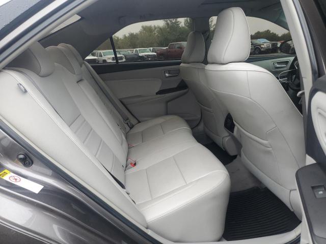 4T1BF1FK4FU945374 - 2015 TOYOTA CAMRY LE GRAY photo 10