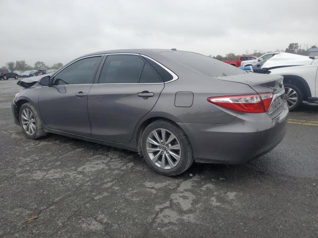 4T1BF1FK4FU945374 - 2015 TOYOTA CAMRY LE GRAY photo 2