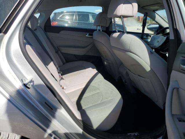 5NPE24AF8FH209881 - 2015 HYUNDAI SONATA SE Күміс фото 10
