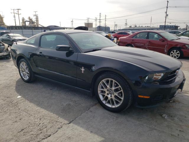 1ZVBP8AM4C5210075 - 2012 FORD MUSTANG BLACK photo 4