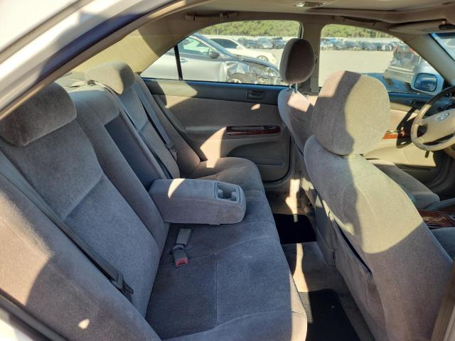JTDBE32KX40254380 - 2004 TOYOTA CAMRY LE Белый фото 10
