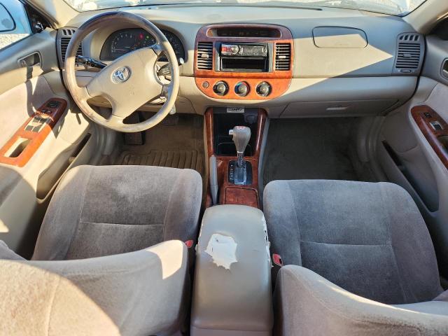 JTDBE32KX40254380 - 2004 TOYOTA CAMRY LE Белый фото 8