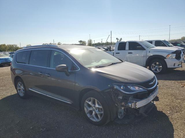 2C4RC1EG7HR752712 - 2017 CHRYSLER PACIFICA TOURING L PLUS GRAY photo 4