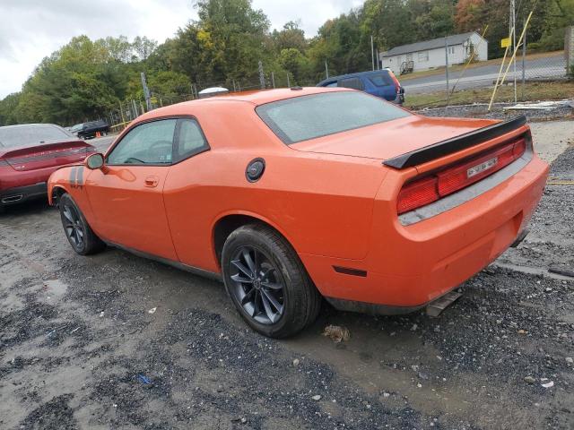 2B3CJ5DT2AH313920 - 2010 DODGE CHALLENGER R/T ORANGE photo 2