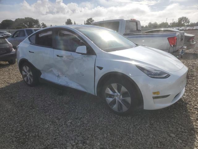 7SAYGAEE1NF403523 - 2022 TESLA MODEL Y Білий фото 4