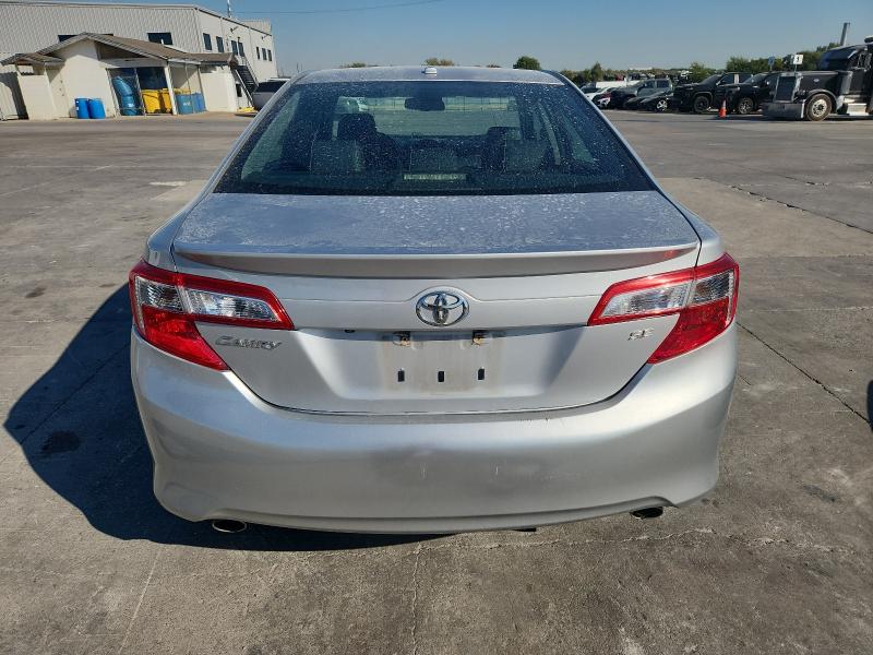 4T1BK1FK2CU502955 - 2012 TOYOTA CAMRY SE SILVER photo 6