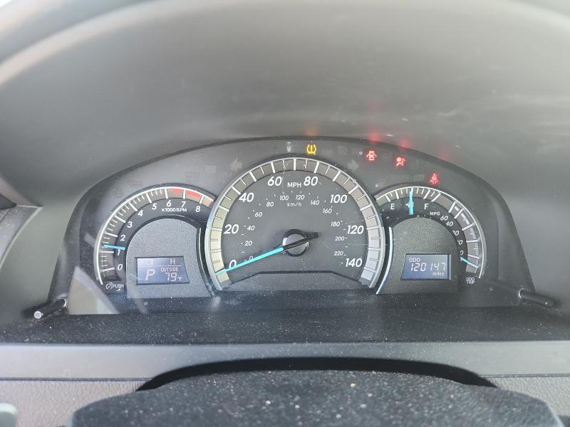 4T1BK1FK2CU502955 - 2012 TOYOTA CAMRY SE SILVER photo 9