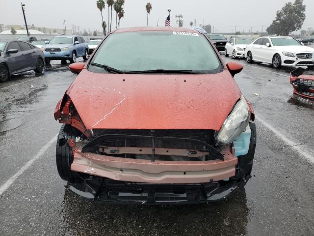 3FADP4BJ7JM110235 - 2018 FORD FIESTA SE Orange Foto 5