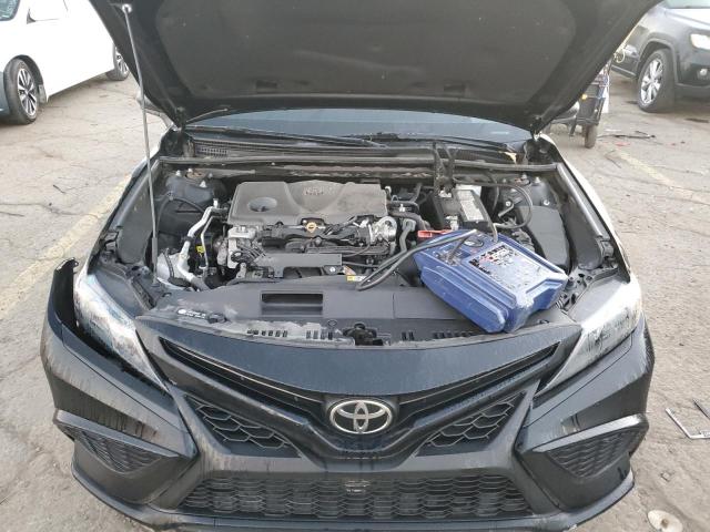 4T1G11BK6MU026662 - 2021 TOYOTA CAMRY SE შავი ფოტო 11