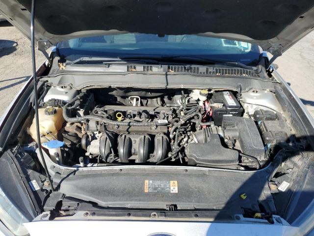3FA6P0H79GR310235 - 2016 FORD FUSION SE SILVER photo 11