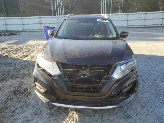 KNMAT2MT8JP509340 - 2018 NISSAN ROGUE S Czarny zdjęcie 5