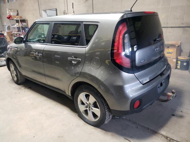 KNDJN2A2XJ7587236 - 2018 KIA SOUL GRAY photo 2