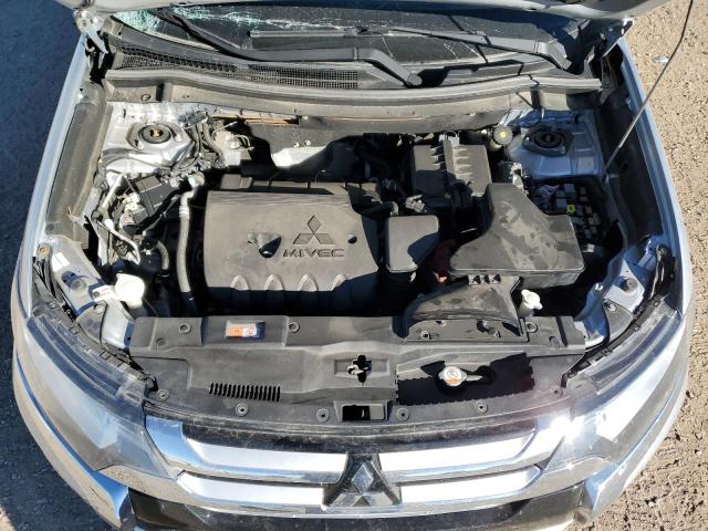 JA4AZ3A31GZ055786 - 2016 MITSUBISHI OUTLANDER SE Արծաթագույն լուսանկար 12