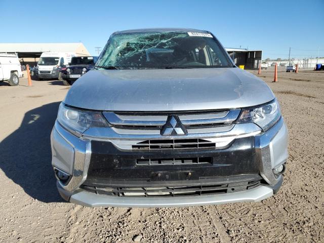 JA4AZ3A31GZ055786 - 2016 MITSUBISHI OUTLANDER SE Արծաթագույն լուսանկար 5