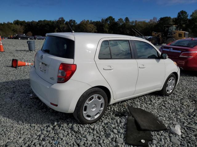 JTKKU104X9J035067 - 2009 TOYOTA SCION XD WHITE photo 3