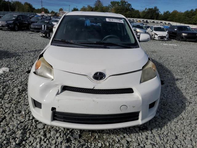 JTKKU104X9J035067 - 2009 TOYOTA SCION XD WHITE photo 5