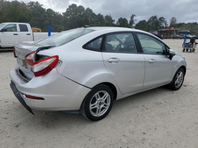 3FADP4BJ7KM161865 - 2019 FORD FIESTA SE ვერცხლისფერი ფოტო 3