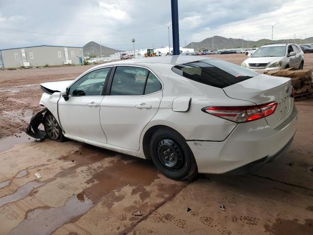 4T1B11HK6JU097289 - 2018 TOYOTA CAMRY L WHITE photo 2