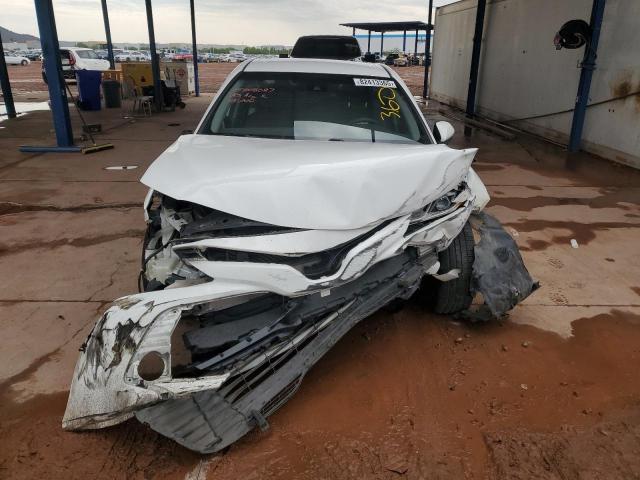 4T1B11HK6JU097289 - 2018 TOYOTA CAMRY L WHITE photo 5