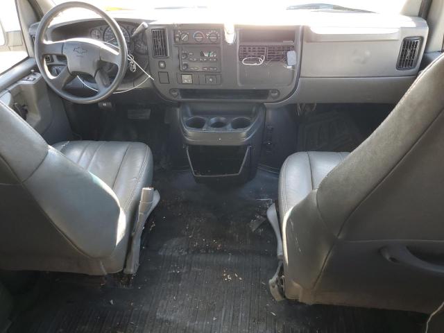 1GAHG39U761213173 - 2006 CHEVROLET EXPRESS G3 ნაცრისფერი ფოტო 8