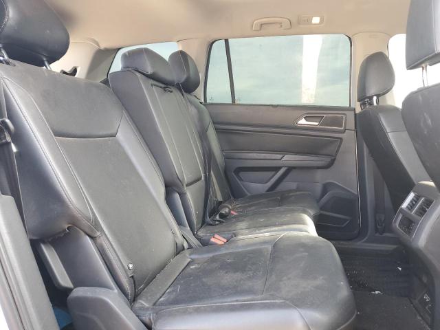 1V2ER2CAXJC556245 - 2018 VOLKSWAGEN ATLAS SEL SILVER photo 11