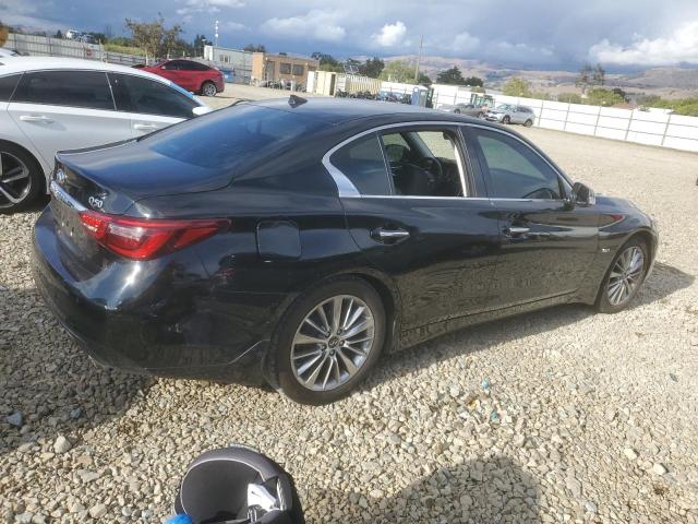 JN1EV7AP6JM361113 - 2018 INFINITI Q50 LUXE შავი ფოტო 3