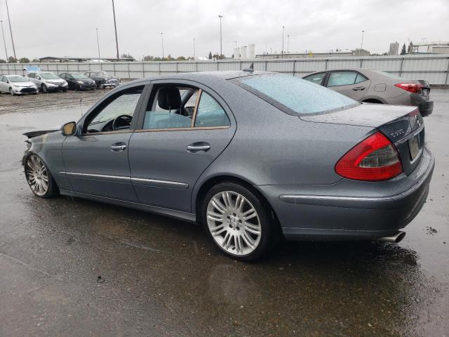 WDBUF72X47B029520 - 2007 MERCEDES-BENZ E 550 GRAY photo 2