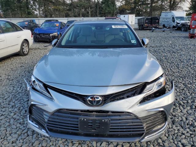 4T1F11BK0MU035918 - 2021 TOYOTA CAMRY XLE Gümüş foto 5