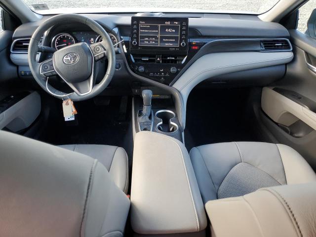 4T1F11BK0MU035918 - 2021 TOYOTA CAMRY XLE Gümüş foto 8