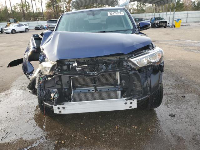 JTEZU5JR8J5167485 - 2018 TOYOTA 4RUNNER SR5 蓝色 照片 5