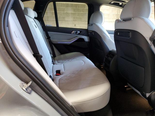 5UX43EU02S9Z05269 - 2025 BMW X5 XDRIVE50E 灰色 照片 11