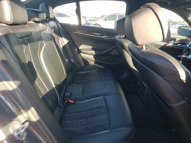 WBAJE5C50JG918315 - 2018 BMW 540 I GRAY photo 10