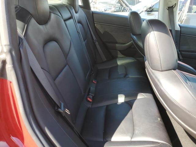 5YJ3E1EB8JF063199 - 2018 TESLA MODEL 3 Rot Foto 10