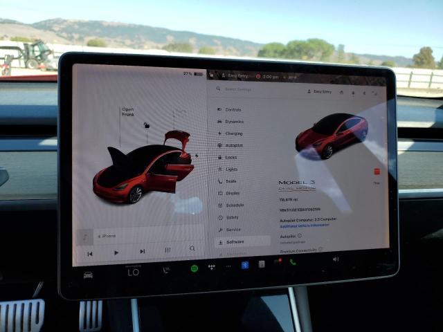 5YJ3E1EB8JF063199 - 2018 TESLA MODEL 3 Rot Foto 9