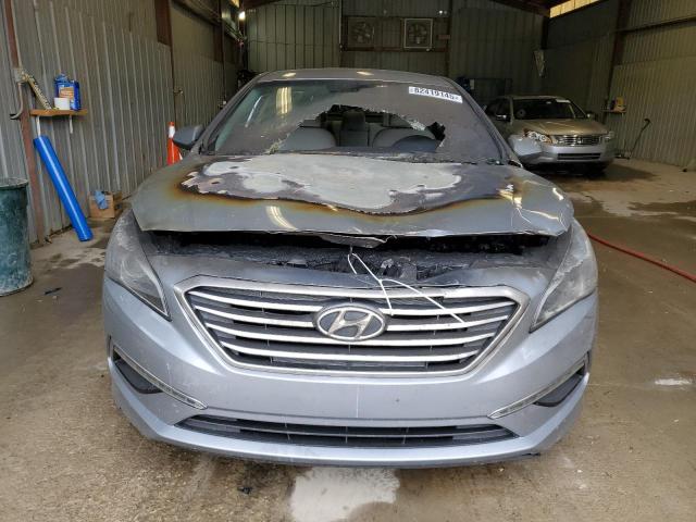 5NPE24AF2FH005254 - 2015 HYUNDAI SONATA SE ვერცხლისფერი ფოტო 5