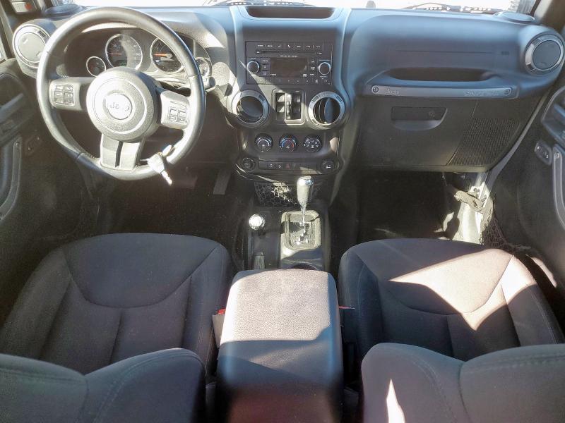 1C4BJWDG9FL624399 - 2015 JEEP WRANGLER U SPORT Plata foto 8