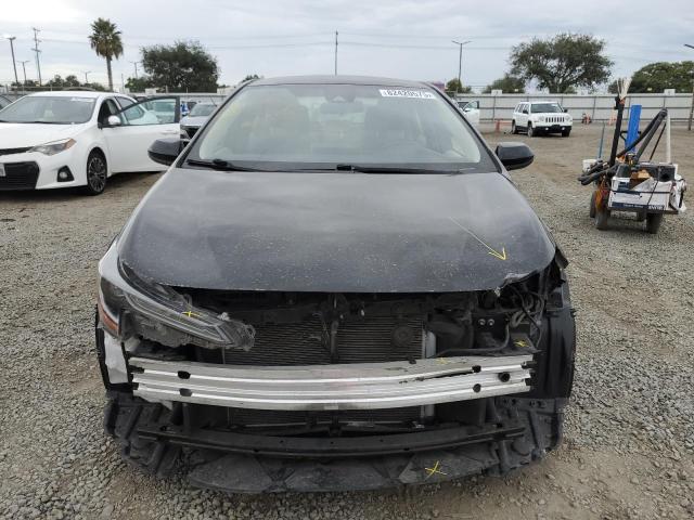 JTDEPMAE9MJ177004 - 2021 TOYOTA COROLLA LE Grafitowy zdjęcie 5