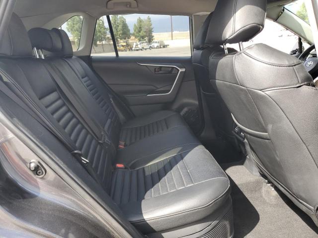 JTMMWRFV5SD309630 - 2025 TOYOTA RAV4 LE ნაცრისფერი ფოტო 11