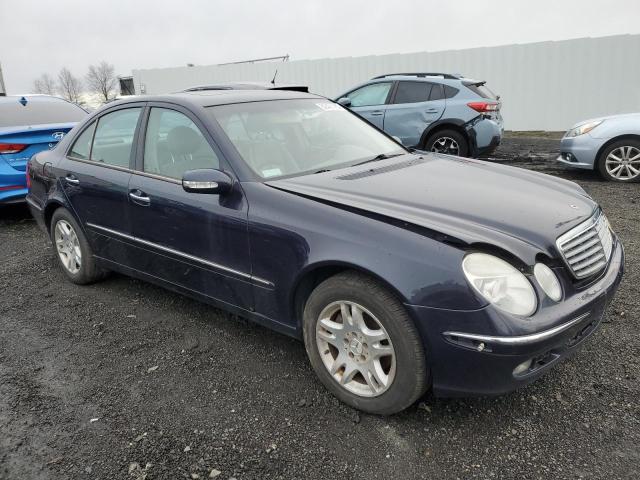 WDBUF65J64A581913 - 2004 MERCEDES-BENZ E 320 BLUE photo 4