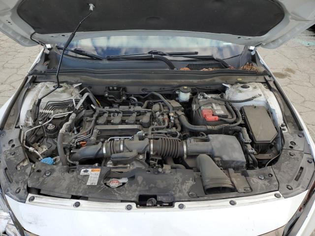 1HGCV1F34JA108608 - 2018 HONDA ACCORD SPORT Ақ фото 11