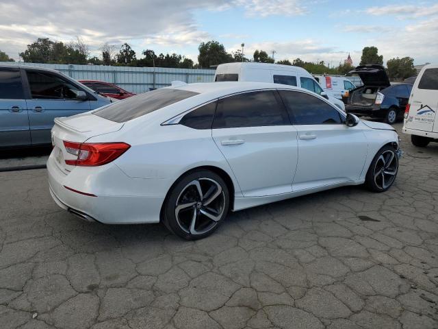 1HGCV1F34JA108608 - 2018 HONDA ACCORD SPORT Ақ фото 3