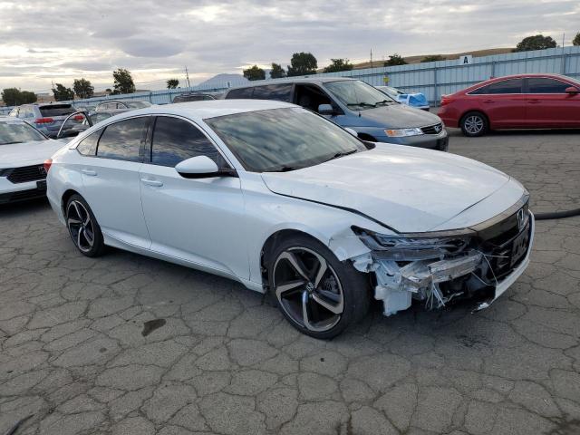 1HGCV1F34JA108608 - 2018 HONDA ACCORD SPORT Ақ фото 4