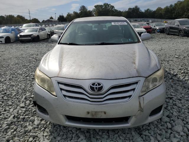 4T1BF3EK0AU114962 - 2010 TOYOTA CAMRY BASE Gümüş foto 5