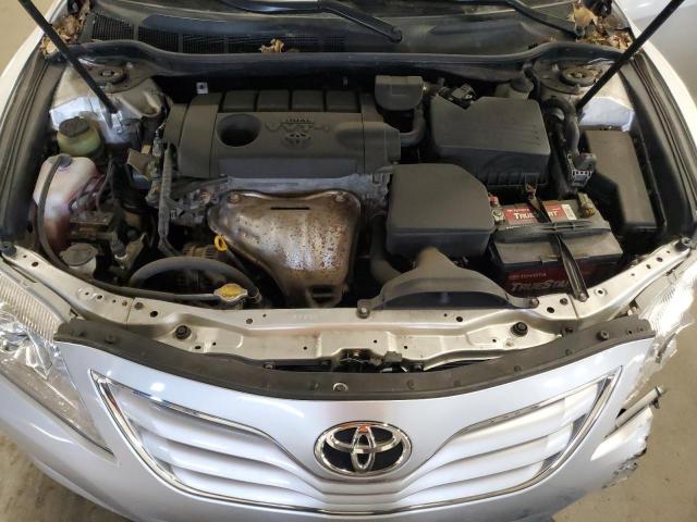 4T1BF3EK9BU157195 - 2011 TOYOTA CAMRY BASE SILVER photo 11
